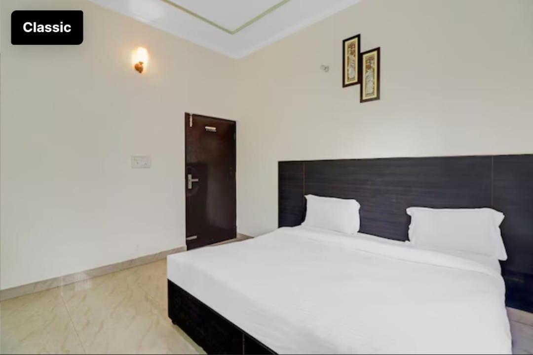 Hotel Olive Tree Agra  Kültér fotó