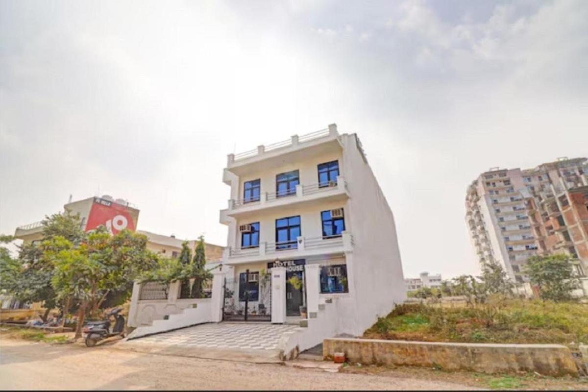 Hotel Olive Tree Agra  Kültér fotó